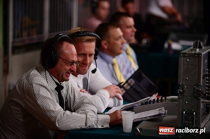 Zdjęcie w galerii na portalu naszraciborz.pl: Wielkie zapaśnicze show w Arenie Rafako. Polska vs reszta świata 4:5 wiadomości z regionu