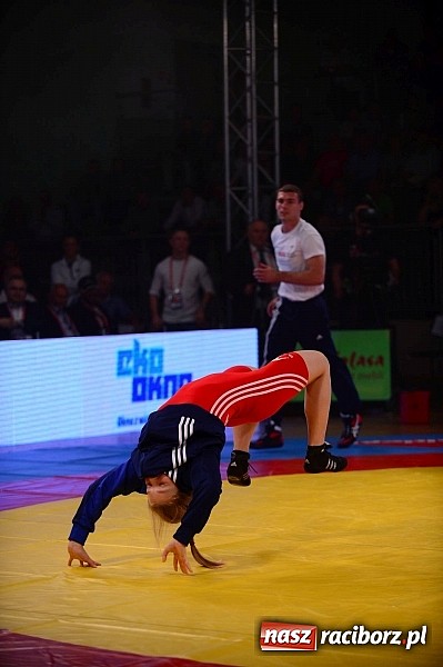 Zdjęcie w galerii na portalu naszraciborz.pl: Wielkie zapaśnicze show w Arenie Rafako. Polska vs reszta świata 4:5 wiadomości z regionu