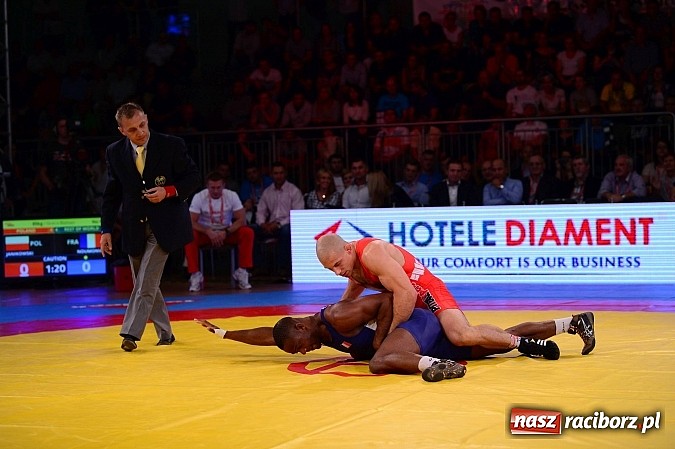 Zdjęcie w galerii na portalu naszraciborz.pl: Wielkie zapaśnicze show w Arenie Rafako. Polska vs reszta świata 4:5 wiadomości z regionu