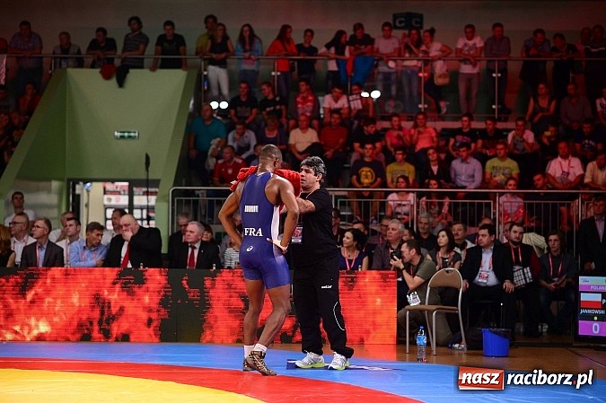 Zdjęcie w galerii na portalu naszraciborz.pl: Wielkie zapaśnicze show w Arenie Rafako. Polska vs reszta świata 4:5 wiadomości z regionu