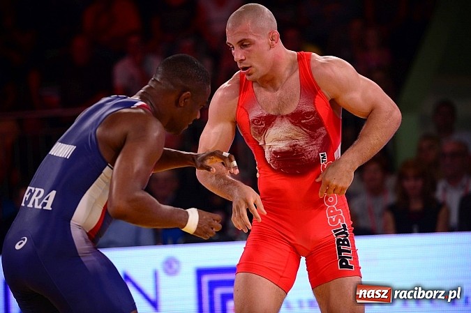 Zdjęcie w galerii na portalu naszraciborz.pl: Wielkie zapaśnicze show w Arenie Rafako. Polska vs reszta świata 4:5 wiadomości z regionu