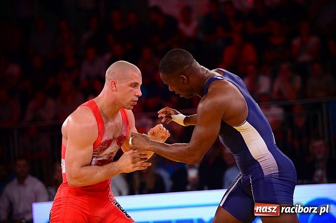 Zdjęcie w galerii na portalu naszraciborz.pl: Wielkie zapaśnicze show w Arenie Rafako. Polska vs reszta świata 4:5 wiadomości z regionu