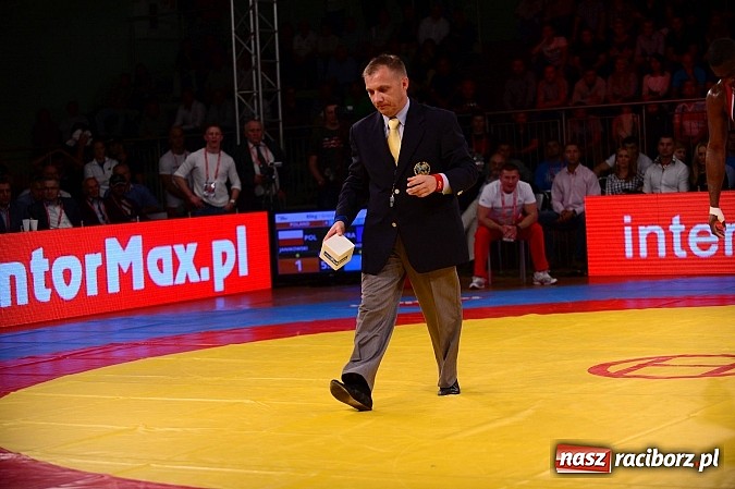 Zdjęcie w galerii na portalu naszraciborz.pl: Wielkie zapaśnicze show w Arenie Rafako. Polska vs reszta świata 4:5 wiadomości z regionu