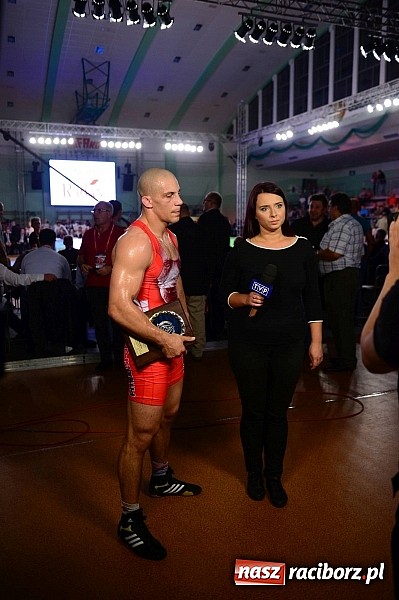 Zdjęcie w galerii na portalu naszraciborz.pl: Wielkie zapaśnicze show w Arenie Rafako. Polska vs reszta świata 4:5 wiadomości z regionu