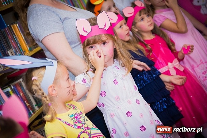 Zdjęcie w galerii na portalu naszraciborz.pl: Dzieci świętowały urodziny Kubusia Puchatka wiadomości z regionu