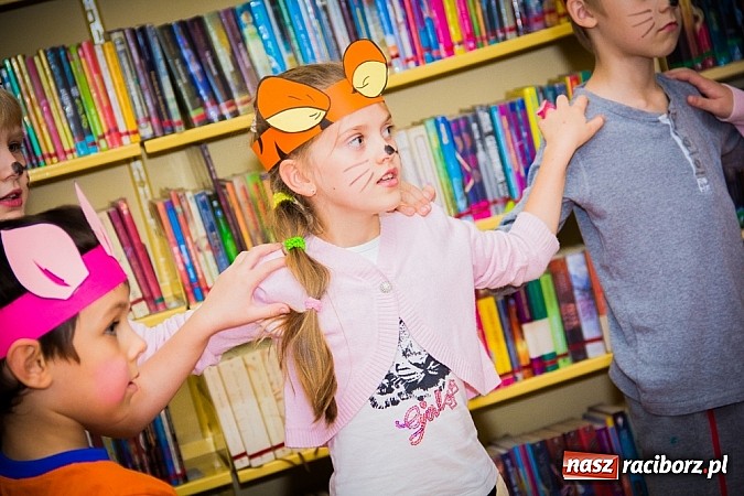 Zdjęcie w galerii na portalu naszraciborz.pl: Dzieci świętowały urodziny Kubusia Puchatka wiadomości z regionu