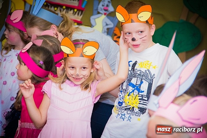 Zdjęcie w galerii na portalu naszraciborz.pl: Dzieci świętowały urodziny Kubusia Puchatka wiadomości z regionu