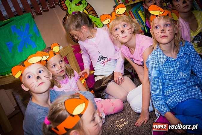 Zdjęcie w galerii na portalu naszraciborz.pl: Dzieci świętowały urodziny Kubusia Puchatka wiadomości z regionu