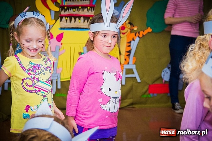 Zdjęcie w galerii na portalu naszraciborz.pl: Dzieci świętowały urodziny Kubusia Puchatka wiadomości z regionu