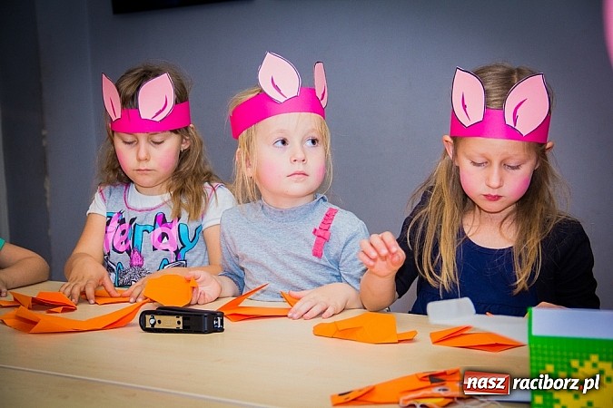 Zdjęcie w galerii na portalu naszraciborz.pl: Dzieci świętowały urodziny Kubusia Puchatka wiadomości z regionu