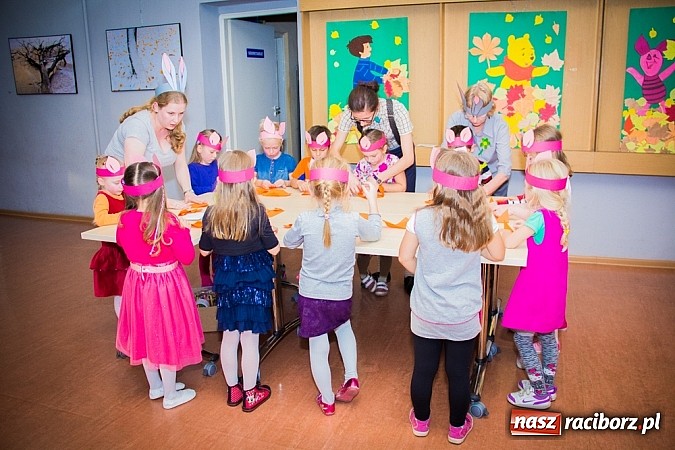 Zdjęcie w galerii na portalu naszraciborz.pl: Dzieci świętowały urodziny Kubusia Puchatka wiadomości z regionu