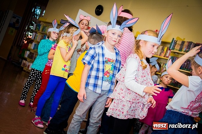 Zdjęcie w galerii na portalu naszraciborz.pl: Dzieci świętowały urodziny Kubusia Puchatka wiadomości z regionu