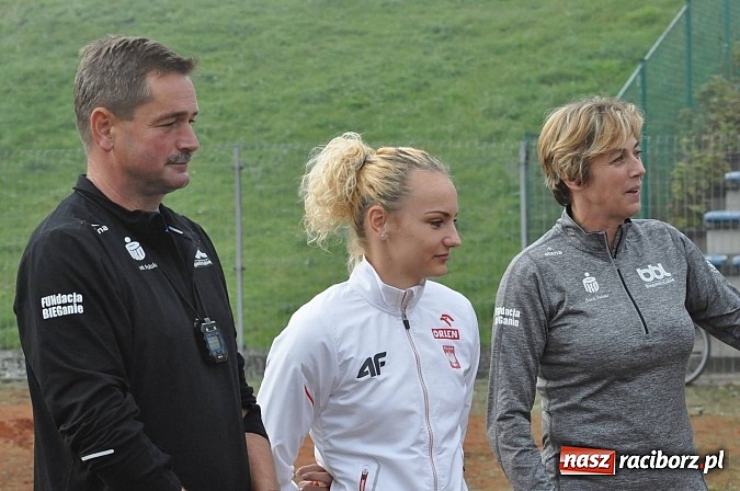 Zdjęcie w galerii na portalu naszraciborz.pl: Ogólnopolski Test Coopera z Justyną Święty wiadomości z regionu