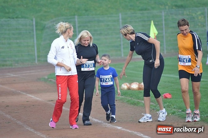 Zdjęcie w galerii na portalu naszraciborz.pl: Ogólnopolski Test Coopera z Justyną Święty wiadomości z regionu