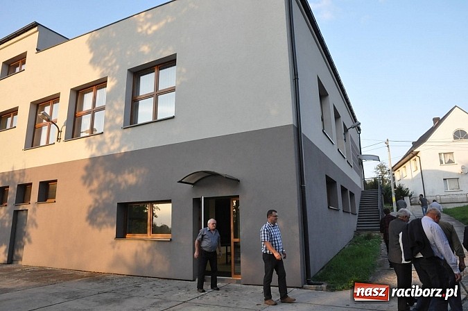 Zdjęcie w galerii na portalu naszraciborz.pl: Jedyna w powiecie sala do tenisa stołowego została dziś otwarta w Bojanowie wiadomości z regionu