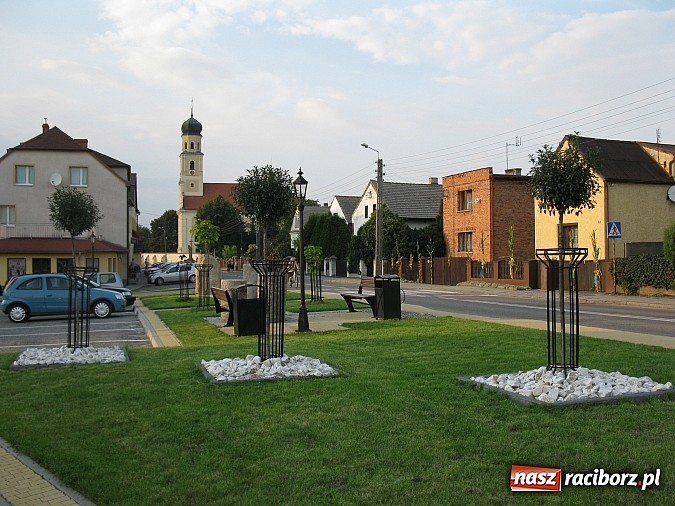 Zdjęcie w galerii na portalu naszraciborz.pl: Złoty kłos i wodna kaskada w Tworkowie. Jak przystało na XXI wiek  wiadomości z regionu