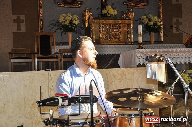 Zdjęcie w galerii na portalu naszraciborz.pl: Voices for Hospices - koncert uwielbienia w kościele na Ocicach wiadomości z regionu