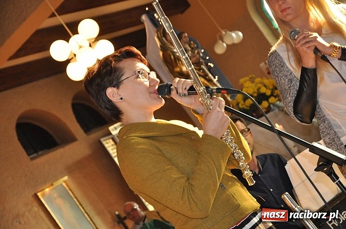 Zdjęcie w galerii na portalu naszraciborz.pl: Voices for Hospices - koncert uwielbienia w kościele na Ocicach wiadomości z regionu