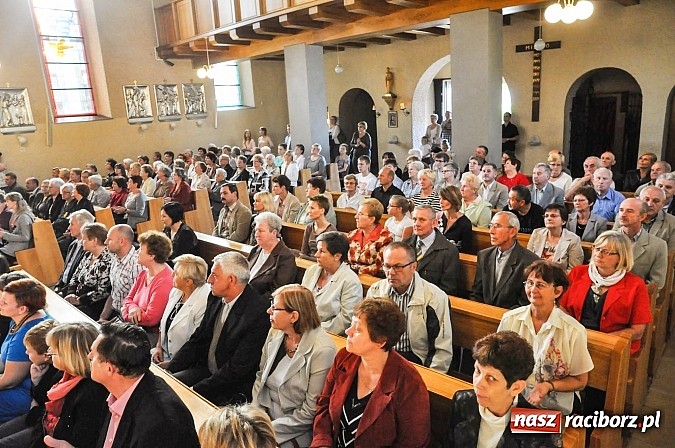 Zdjęcie w galerii na portalu naszraciborz.pl: Voices for Hospices - koncert uwielbienia w kościele na Ocicach wiadomości z regionu
