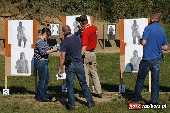 Zdjęcie w galerii na portalu naszraciborz.pl: Pogranicznicy z Raciborza świetni w strzelaniu  wiadomości z regionu