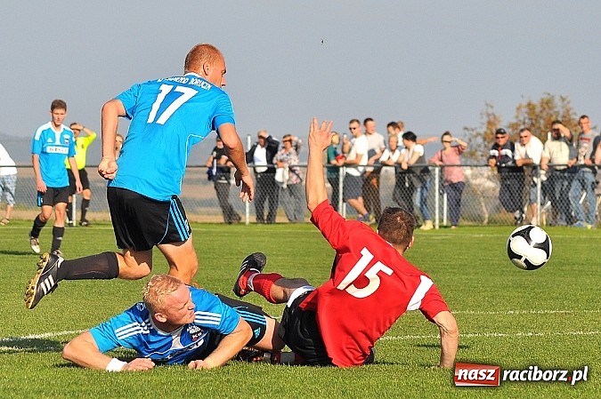 Zdjęcie w galerii na portalu naszraciborz.pl: Dziesięć bramek w Borucinie. Naprzód lepszy od Studziennej wiadomości z regionu