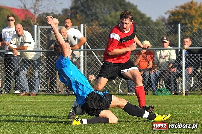 Zdjęcie w galerii na portalu naszraciborz.pl: Dziesięć bramek w Borucinie. Naprzód lepszy od Studziennej wiadomości z regionu