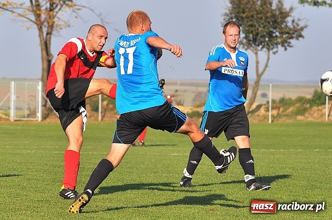Zdjęcie w galerii na portalu naszraciborz.pl: Dziesięć bramek w Borucinie. Naprzód lepszy od Studziennej wiadomości z regionu