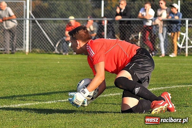 Zdjęcie w galerii na portalu naszraciborz.pl: Dziesięć bramek w Borucinie. Naprzód lepszy od Studziennej wiadomości z regionu