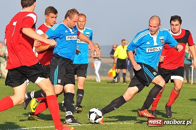 Zdjęcie w galerii na portalu naszraciborz.pl: Dziesięć bramek w Borucinie. Naprzód lepszy od Studziennej wiadomości z regionu