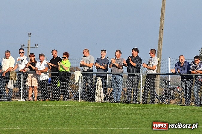 Zdjęcie w galerii na portalu naszraciborz.pl: Dziesięć bramek w Borucinie. Naprzód lepszy od Studziennej wiadomości z regionu