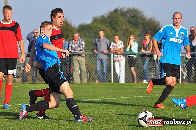 Zdjęcie w galerii na portalu naszraciborz.pl: Dziesięć bramek w Borucinie. Naprzód lepszy od Studziennej wiadomości z regionu