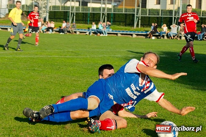 Zdjęcie w galerii na portalu naszraciborz.pl: Markowice-Grzegorzowice: Niewykorzystane sytuacje się mszczą wiadomości z regionu