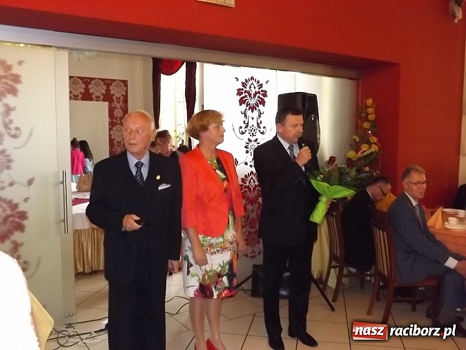 Zdjęcie w galerii na portalu naszraciborz.pl: ZNP świętuje Dzień Edukacji Narodowej. Seniorzy spotkali się w Raciborskiej wiadomości z regionu