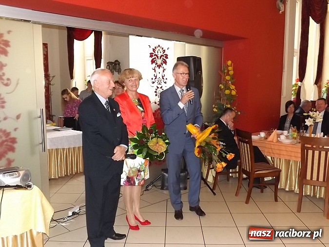 Zdjęcie w galerii na portalu naszraciborz.pl: ZNP świętuje Dzień Edukacji Narodowej. Seniorzy spotkali się w Raciborskiej wiadomości z regionu