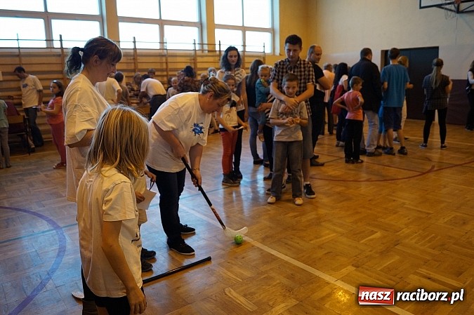 Zdjęcie w galerii na portalu naszraciborz.pl: Olimpiada rodzinna w ZSP1 w Markowicach wiadomości z regionu