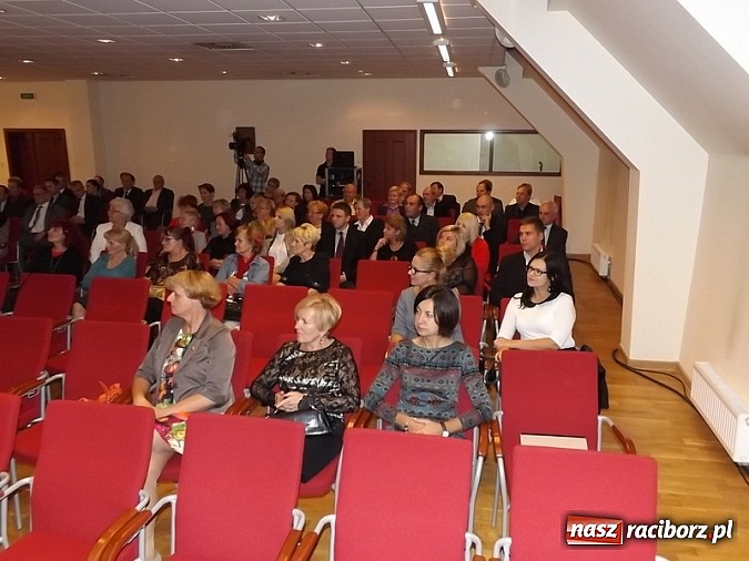 Zdjęcie w galerii na portalu naszraciborz.pl: Powiatowe obchody Dnia Edukacji Narodowej na Zamku Piastowskim wiadomości z regionu