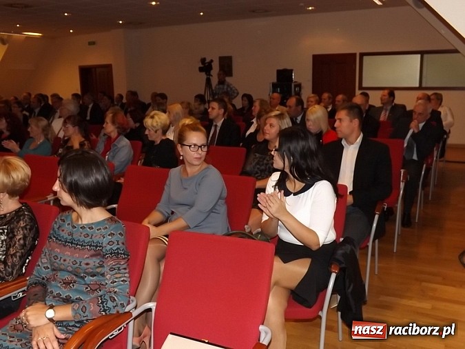 Zdjęcie w galerii na portalu naszraciborz.pl: Powiatowe obchody Dnia Edukacji Narodowej na Zamku Piastowskim wiadomości z regionu