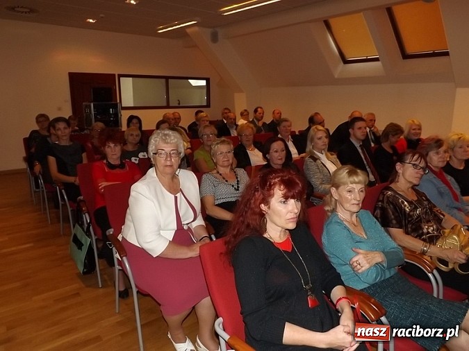 Zdjęcie w galerii na portalu naszraciborz.pl: Powiatowe obchody Dnia Edukacji Narodowej na Zamku Piastowskim wiadomości z regionu