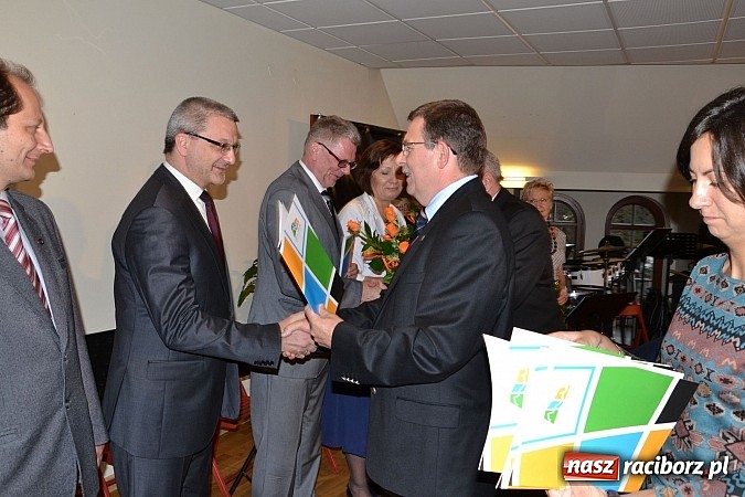 Zdjęcie w galerii na portalu naszraciborz.pl: Powiatowe obchody Dnia Edukacji Narodowej na Zamku Piastowskim wiadomości z regionu