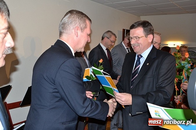 Zdjęcie w galerii na portalu naszraciborz.pl: Powiatowe obchody Dnia Edukacji Narodowej na Zamku Piastowskim wiadomości z regionu