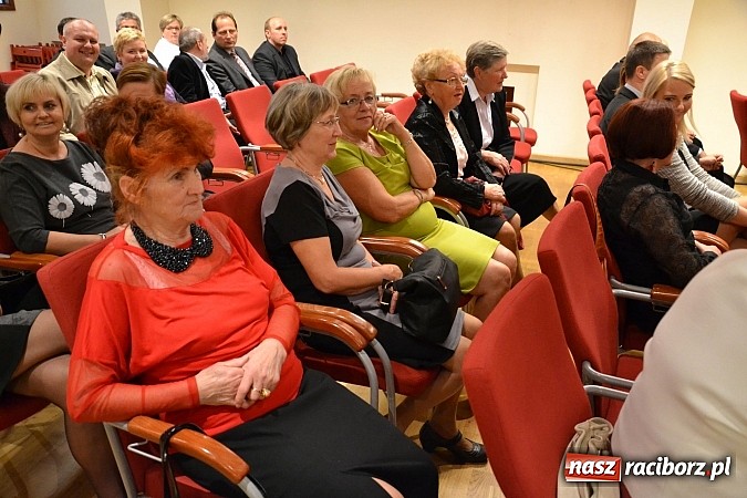 Zdjęcie w galerii na portalu naszraciborz.pl: Powiatowe obchody Dnia Edukacji Narodowej na Zamku Piastowskim wiadomości z regionu