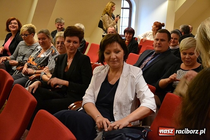 Zdjęcie w galerii na portalu naszraciborz.pl: Powiatowe obchody Dnia Edukacji Narodowej na Zamku Piastowskim wiadomości z regionu