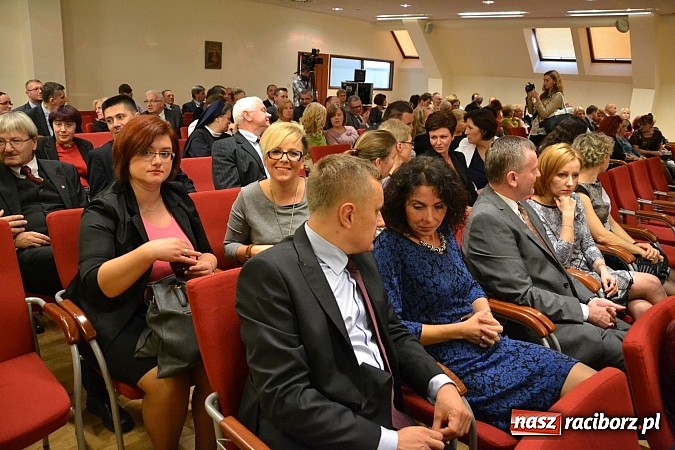 Zdjęcie w galerii na portalu naszraciborz.pl: Powiatowe obchody Dnia Edukacji Narodowej na Zamku Piastowskim wiadomości z regionu