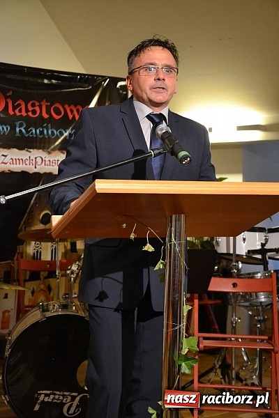 Zdjęcie w galerii na portalu naszraciborz.pl: Powiatowe obchody Dnia Edukacji Narodowej na Zamku Piastowskim wiadomości z regionu