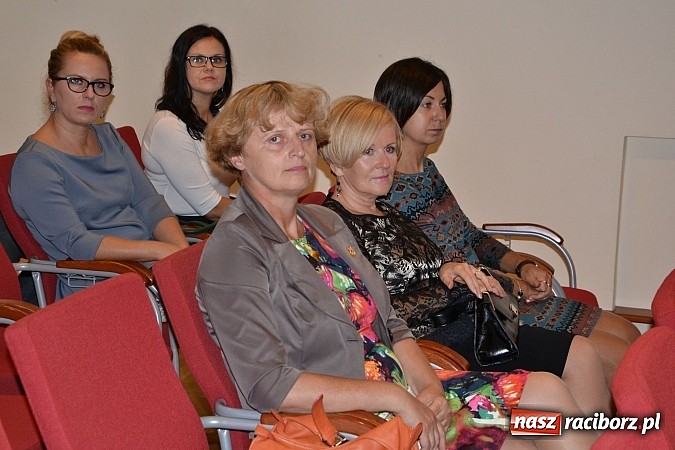 Zdjęcie w galerii na portalu naszraciborz.pl: Powiatowe obchody Dnia Edukacji Narodowej na Zamku Piastowskim wiadomości z regionu