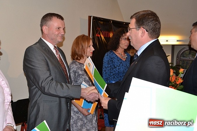 Zdjęcie w galerii na portalu naszraciborz.pl: Powiatowe obchody Dnia Edukacji Narodowej na Zamku Piastowskim wiadomości z regionu