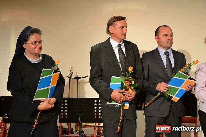 Zdjęcie w galerii na portalu naszraciborz.pl: Powiatowe obchody Dnia Edukacji Narodowej na Zamku Piastowskim wiadomości z regionu