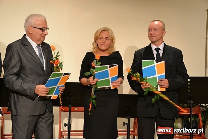 Zdjęcie w galerii na portalu naszraciborz.pl: Powiatowe obchody Dnia Edukacji Narodowej na Zamku Piastowskim wiadomości z regionu