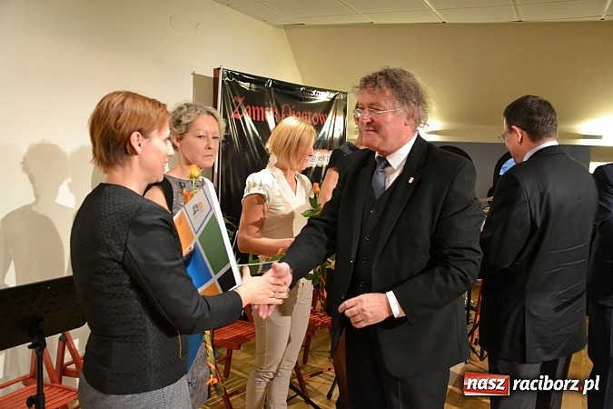 Zdjęcie w galerii na portalu naszraciborz.pl: Powiatowe obchody Dnia Edukacji Narodowej na Zamku Piastowskim wiadomości z regionu