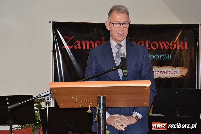 Zdjęcie w galerii na portalu naszraciborz.pl: Powiatowe obchody Dnia Edukacji Narodowej na Zamku Piastowskim wiadomości z regionu